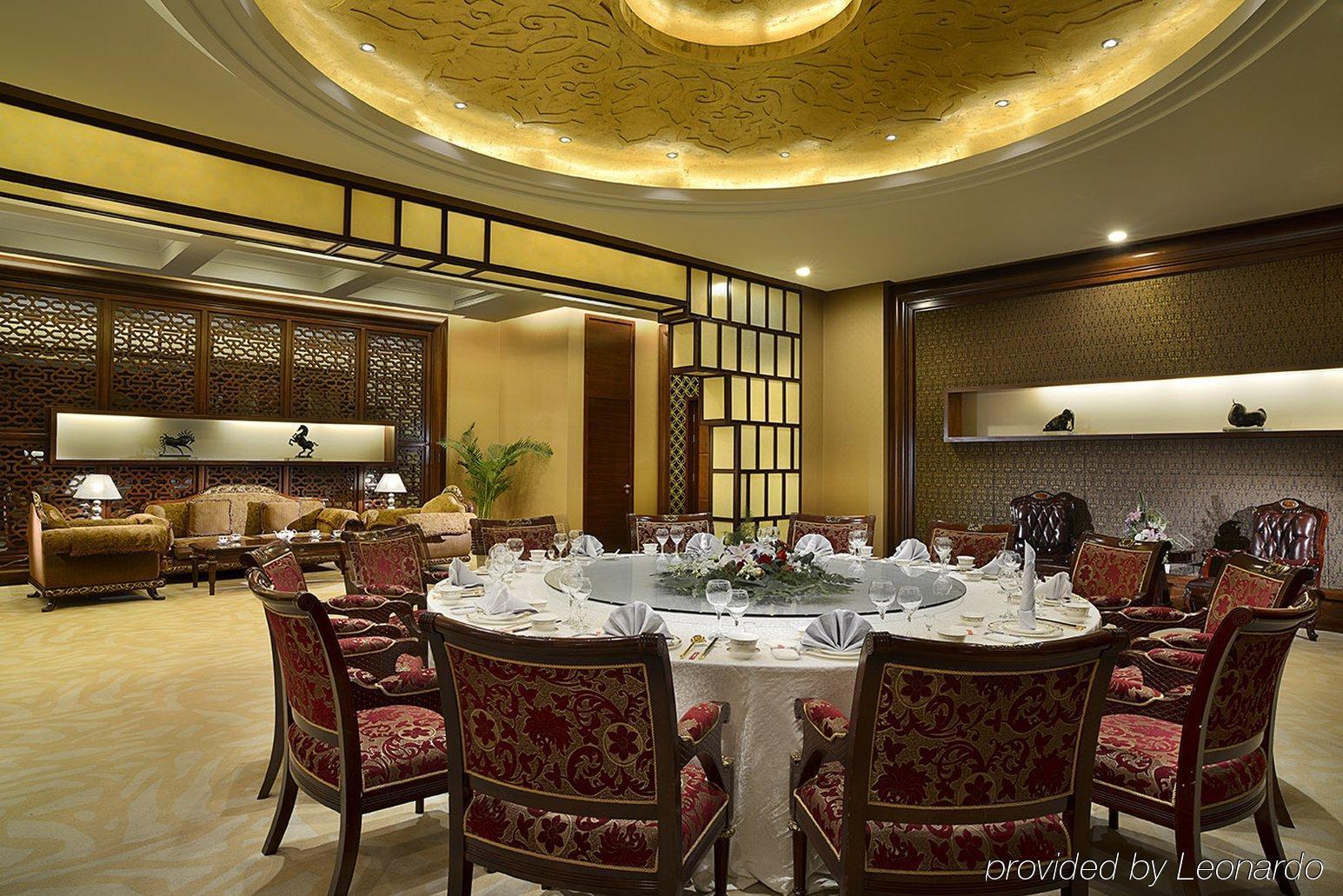 Crowne Plaza Ordos, An Ihg Hotel Restaurant bilde
